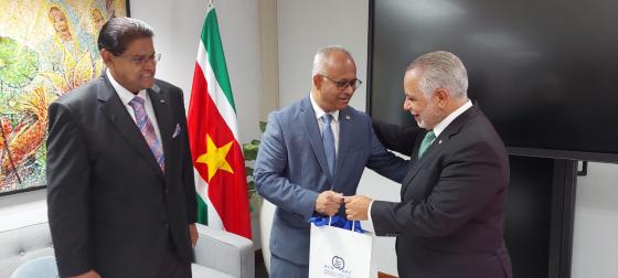 Secretary General visits Suriname