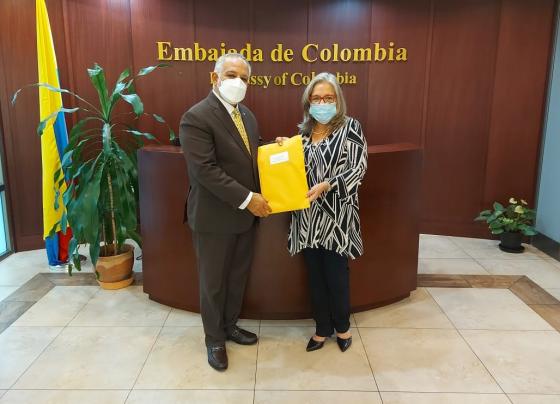 ACS Secretary General visits the Embassy of Colombia